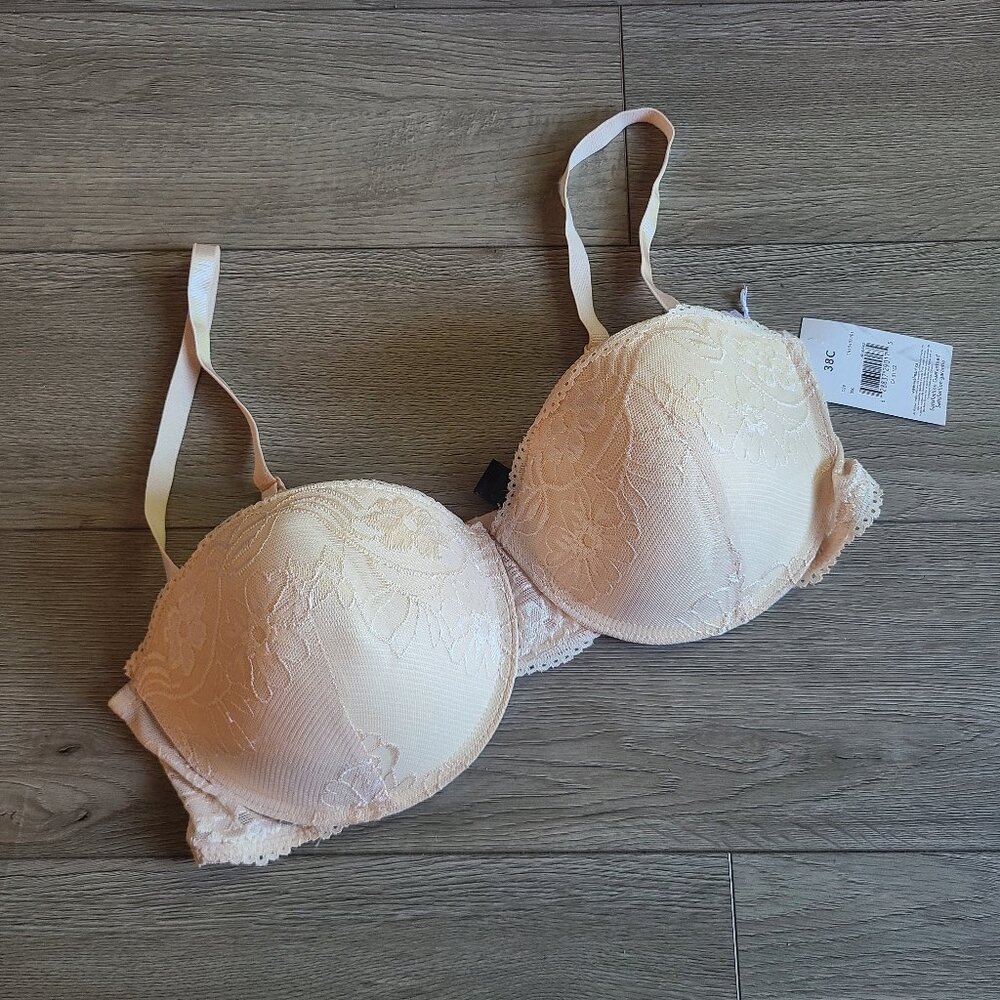 NEW with tags Pushup Bra Size 38C